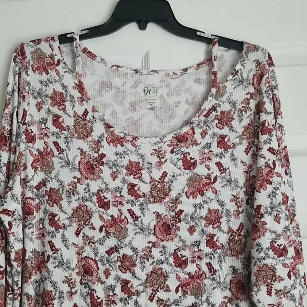 Westport Women's Floral Top - Picture 4 of 11
